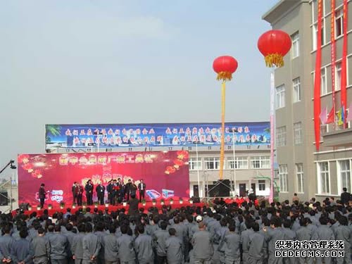 ����C��S